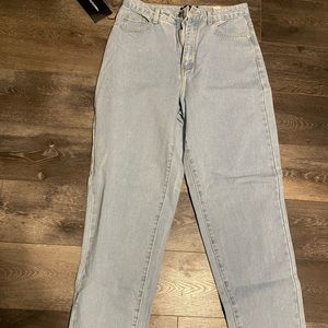 Light Blue Wash Mom Jean